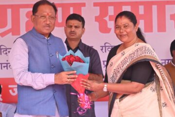 नगर पालिका परिषद जशपुर के नवनिर्वाचित अध्यक्ष और पार्षदों का शपथ ग्रहण समारोह सम्पन्न