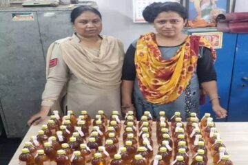 अवैध शराब बेचने वाली महिला तस्कर गिरफ्तार