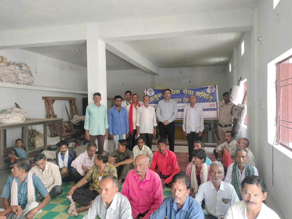 अकेले नहीं हैं आप…… , बुनकर सोसायटी घुईखदान में विश्व वरिष्ठ दुर्व्यवहार जागरूकता शिविर का आयोजन।