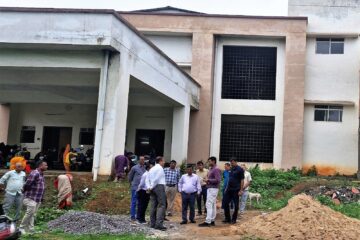 कुलपति कावरे का औचक निरीक्षण, छात्रावासों और खेल सुविधाओं को दुरुस्त करने दिए निर्देश