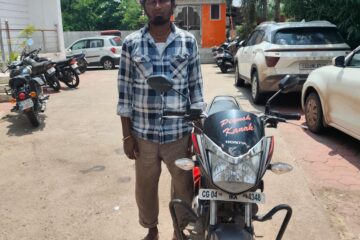 दोपहिया वाहन चोरी का आरोपी धराया, चोरी की बाइक बरामद