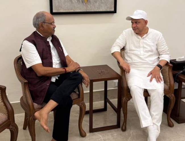 बृजमोहन अग्रवाल ने अश्विनी वैष्णव के पिता के निधन पर जताया शोक