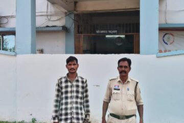 खरोरा में चाकू लहराने वाला युवक गिरफ्तार