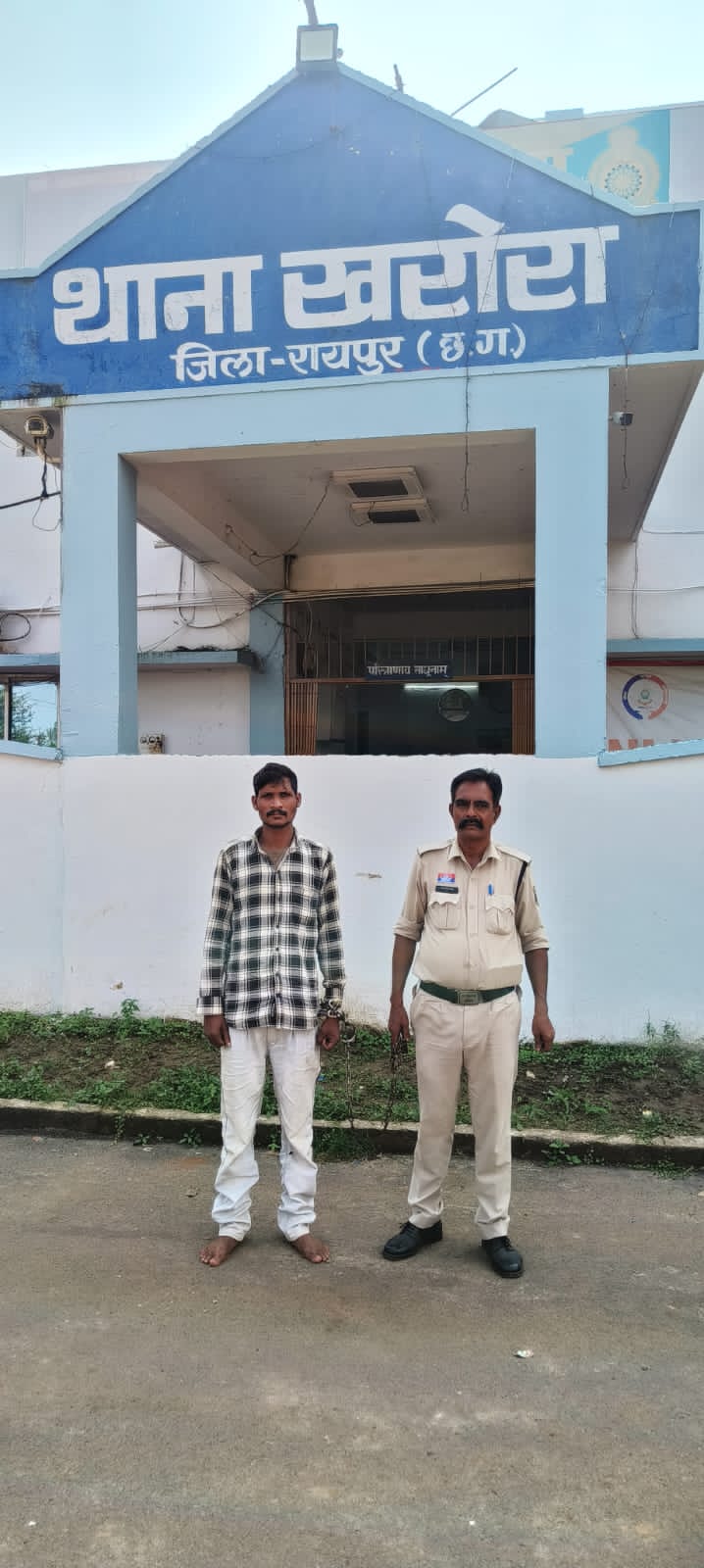 खरोरा में चाकू लहराने वाला युवक गिरफ्तार