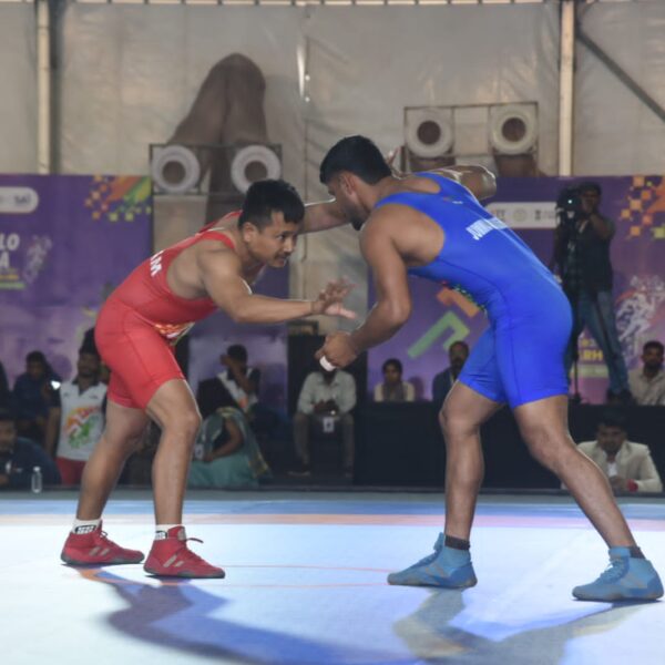 खेलो इंडिया ट्राइबल गेम्स: सरगुजा में कुश्ती मुकाबलों का आगाज, खिलाड़ियों ने दिखाया दम