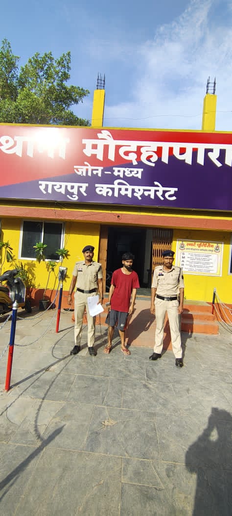 वाहन चोरी का आरोपी गिरफ्तार, चोरी की बाइक बरामद
