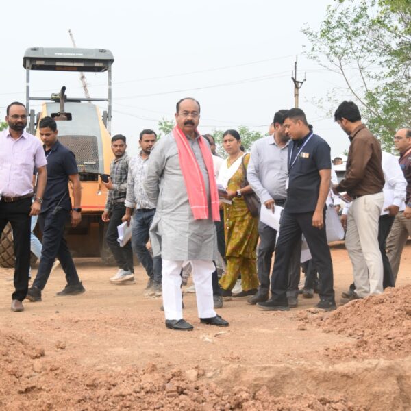 91 करोड़ के स्पोर्ट्स कॉम्प्लेक्स का निरीक्षण, गुणवत्ता व समय-सीमा पर जोर